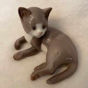 {VTG} Bing & Grondahl | Denmark Porcelain Cat Figurine 2514 ML Gray/White